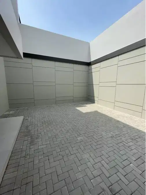 PIK2-дегі Simprug Residence-тегі көл көрінісі бар премиум үй