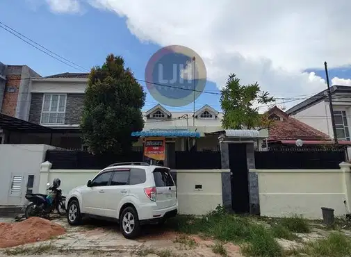 2-Story House in Palm Spring Batam Centre with 3 Bedrooms and Garden