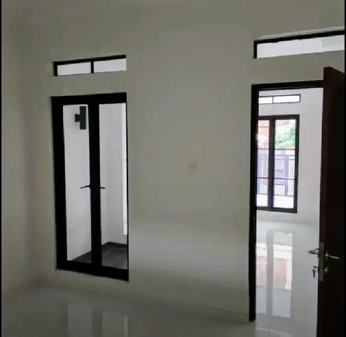 2-Story House in Tebet Barat, Strategic Location, Flood-Free