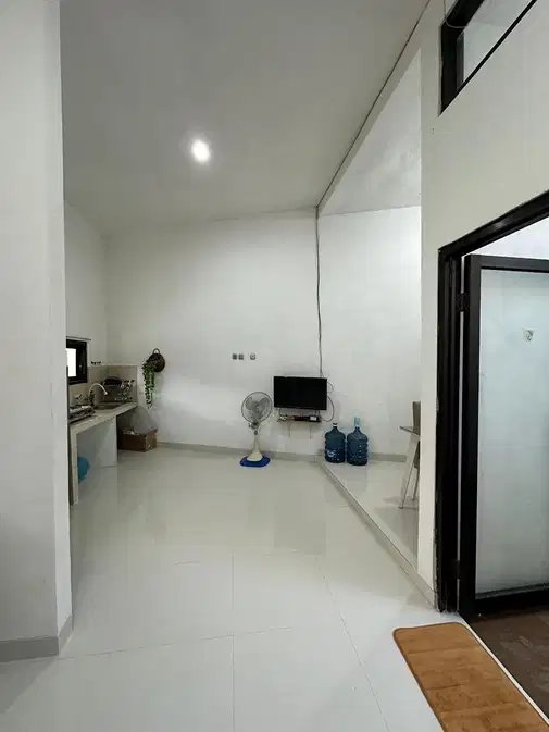 Corner House - Fully Furnished, Strategic Location in Pare City Center