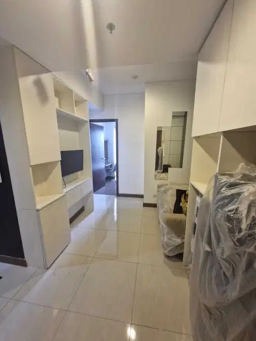 Апартаменты Springwood Residence - Уютные 2 спальни рядом с Университетом Binus