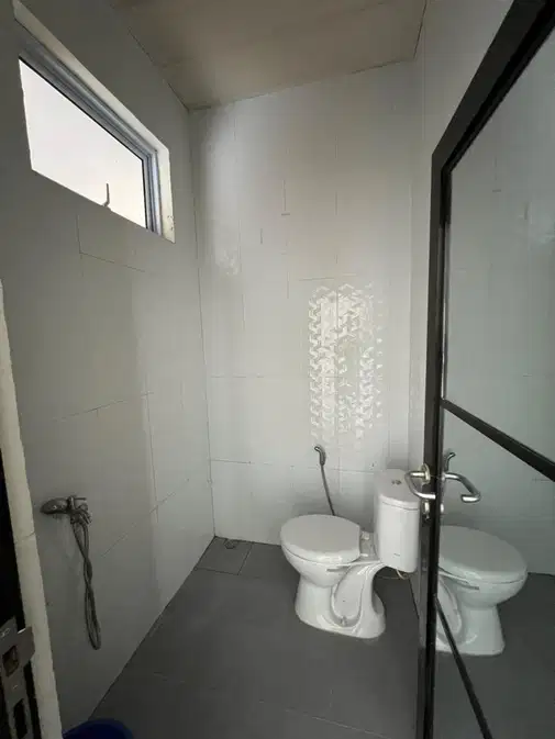 Townhouse near Pasir Putih Market, Mondial School, International Port
