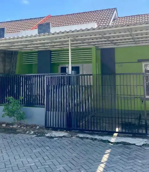 Comfortable Rental House in Sentra Poin Merr, East Surabaya