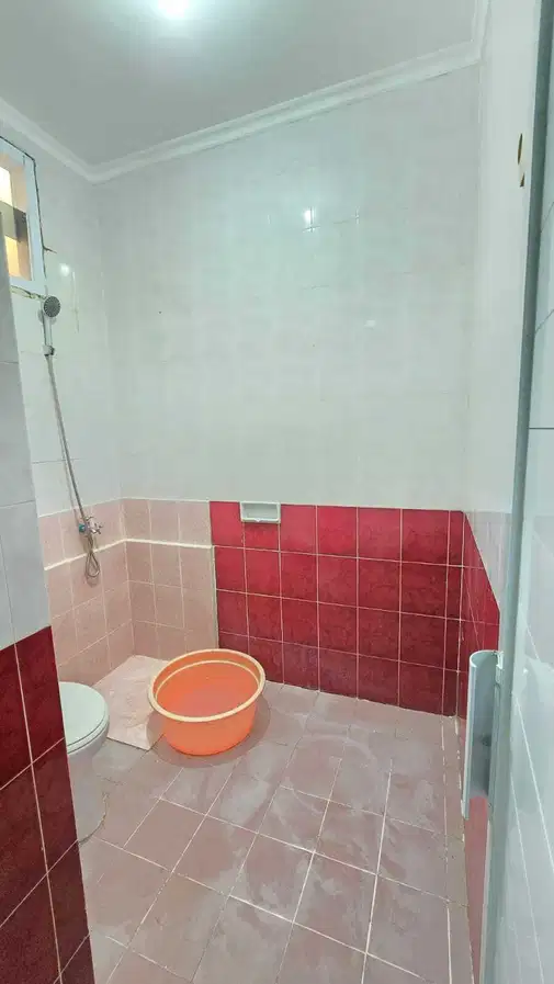 Кең 4+1 жатқа бөлмелі үй Кота Визата Чибубурда