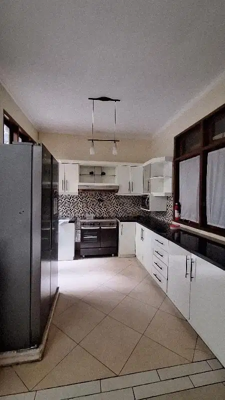 Fully Furnished House in Bintaro Jaya Sector 9