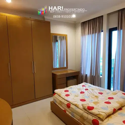 Hamptons Park пәтері - Pondok Indah-тағы гольф көрінісі бар кең 3 бөлмелі пәтер