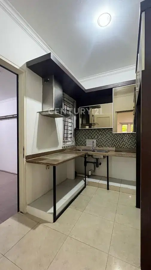 Strategic Location Property with Multiple Features