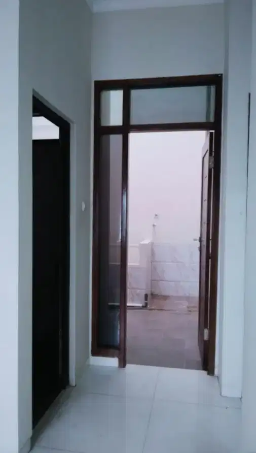 Minimalist House in South Jakarta Near Business District