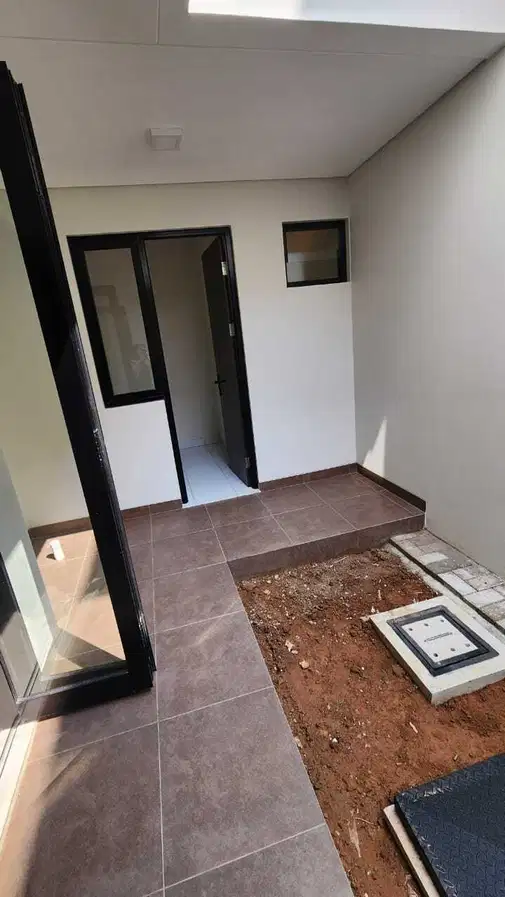 Fully Furnished 5-Bedroom House in Summarecon Bekasi