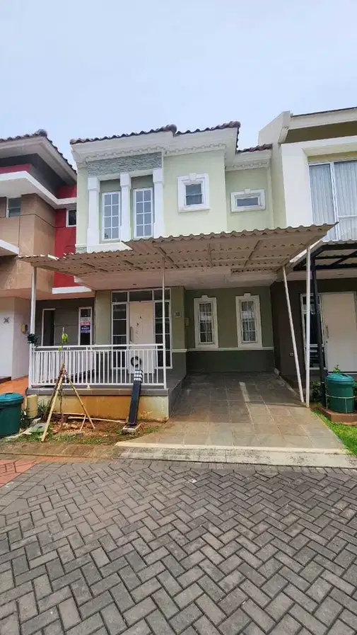 2-Story House with Carport, North-Facing, 96m2 Living Area