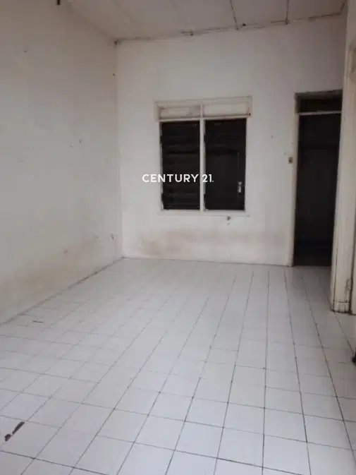 Strategic Location with Clean and Safe Environment Near Key Facilities
