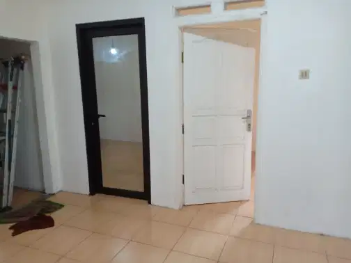 Compact Rental Property with Basic Amenities