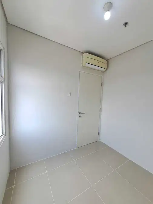 2BR Hook Unfurnished Apartment at Madison Park Podomoro City
