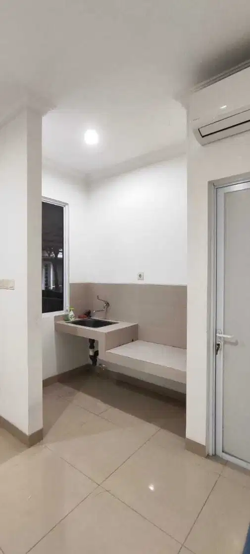 Malibu 2 Gading Serpong - 2 Bedroom Semi Furnished House