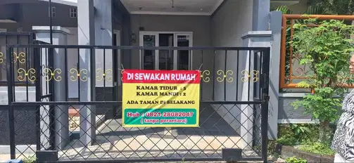 3-Bedroom House in Permata Borobudur with Garden, Near Market and School