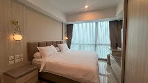 Spacious 3-Bedroom Apartment with Golf Course View