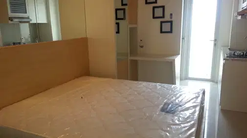 Penthouse Studio Apartment on 35th Floor, Fully Furnished