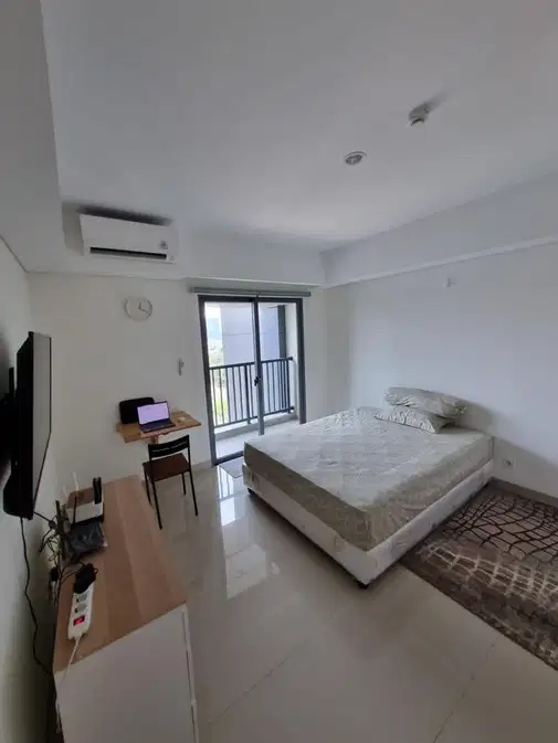 Minimalist Studio Apartment with Essential Amenities