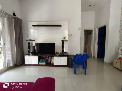 Minimalist 2-Story Semi-Furnished House near Hyatt Hotel