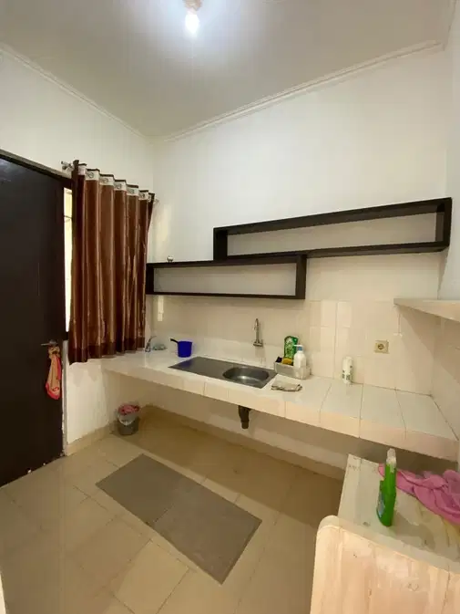 Spacious Property with Garden and Multiple Amenities