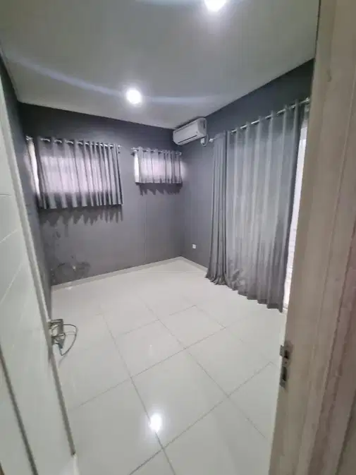 Comfortable Residence One-BSD City House, Strategically Located