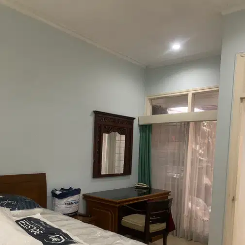 Pinang Mas, Pondok Indah-тағы жиһазбен жабдықталған бөлмелері бар 2 қабатты үй