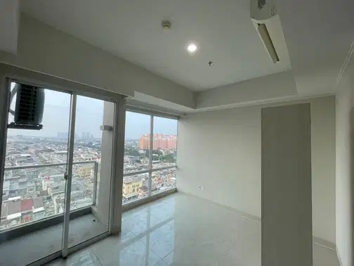 Comfortable 28 m2 Apartment with City View on 18th Floor