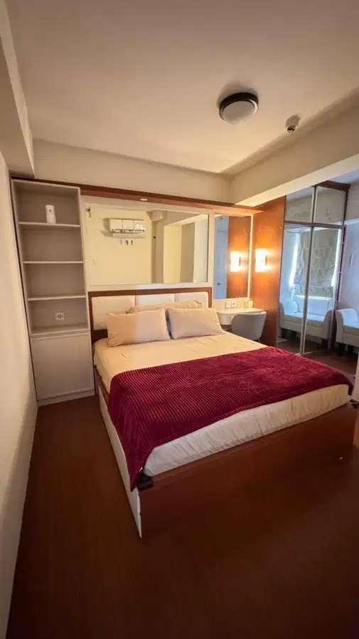 1BR Fully Furnished Bassura City Apartment with City/Pool View