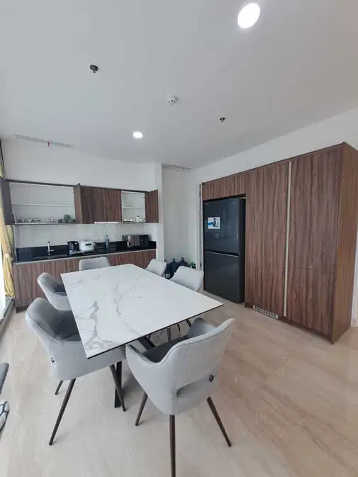 57 Promenade пәтері - 3 бөлмелі люкс жиһаздары бар бірлік
