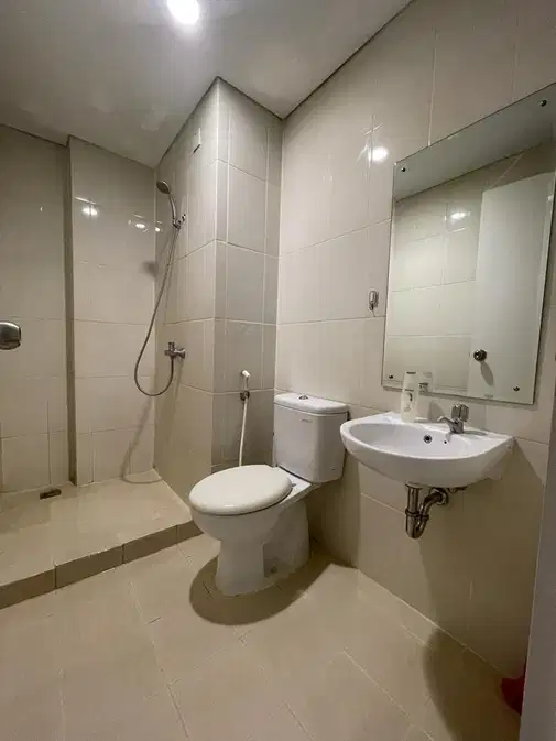 2BR Corner Apartment at Metro Park