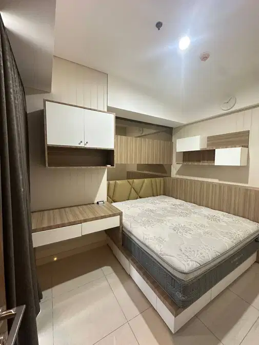 Taman Anggrek Residence-тегі жиһазбен жабдықталған 2 бөлмелі пәтер