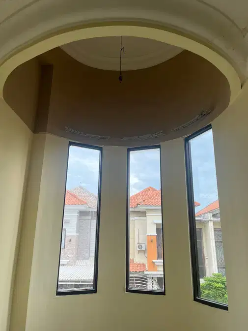 3-Bedroom 2-Story House with 4 Bathrooms