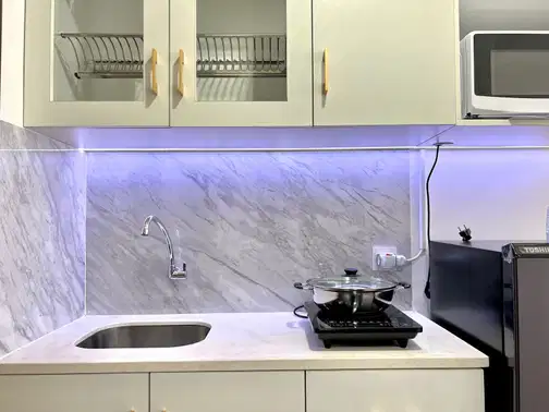Pacific Garden Apartment - Modern Living near BINUS University