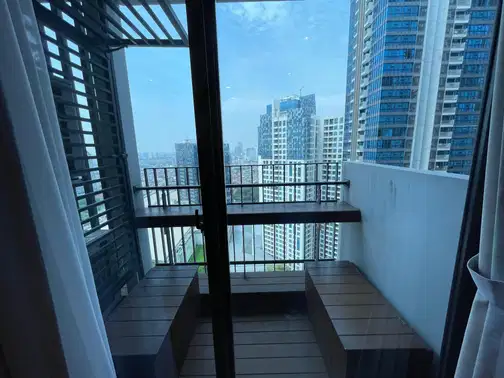 Casa Grande Residence - Modern 2-Bedroom Apartment near Kota Kasablanka Mall