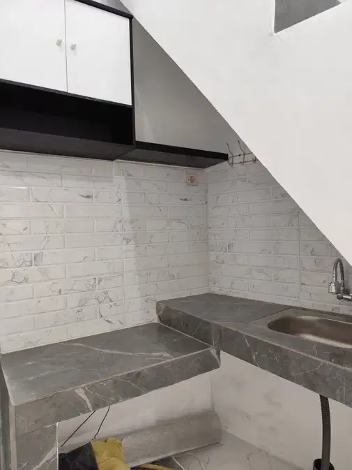 Compact Modern House Near Transportation and Key City Locations