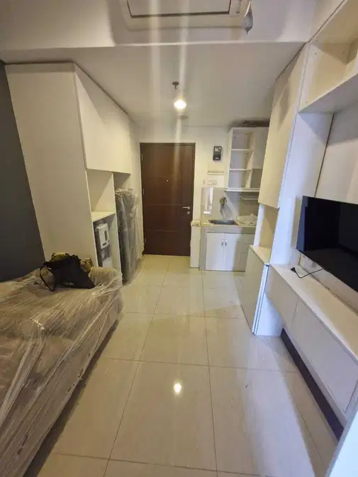 Апартаменты Springwood Residence - Уютные 2 спальни рядом с Университетом Binus