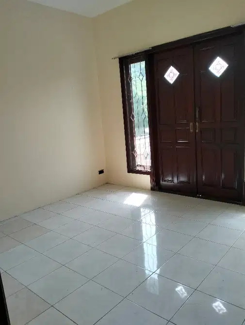 Spacious West Surabaya House with Security