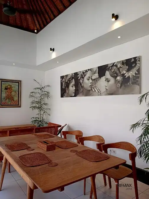 Newly Renovated Villa in Strategic Seminyak Location
