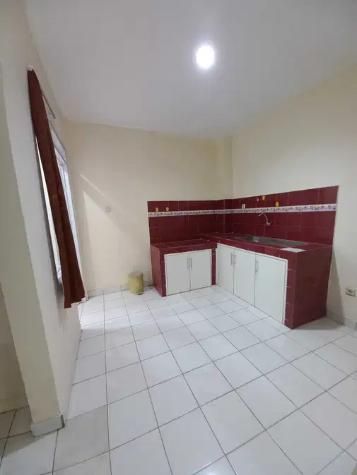 Near School, Flood-Free, Fully Equipped