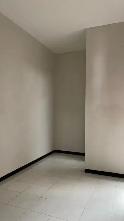 Rumah OER MERR Pondok Chandra Sidoarjo - 3 Bedrooms, 135m² House for Rent