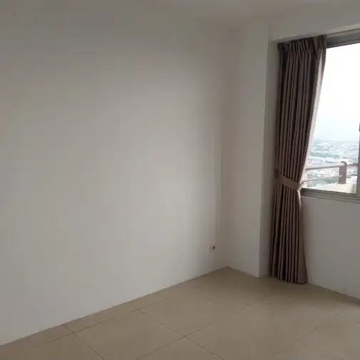 Paladian Apartment: 3+1 Bedrooms, High Floor, Ready to Move In