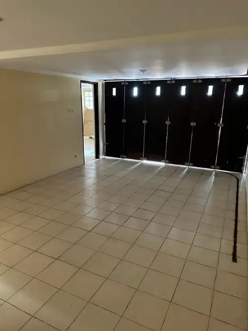 Cilangkap Residence 3 қабатты үй, кең және қауіпсіз