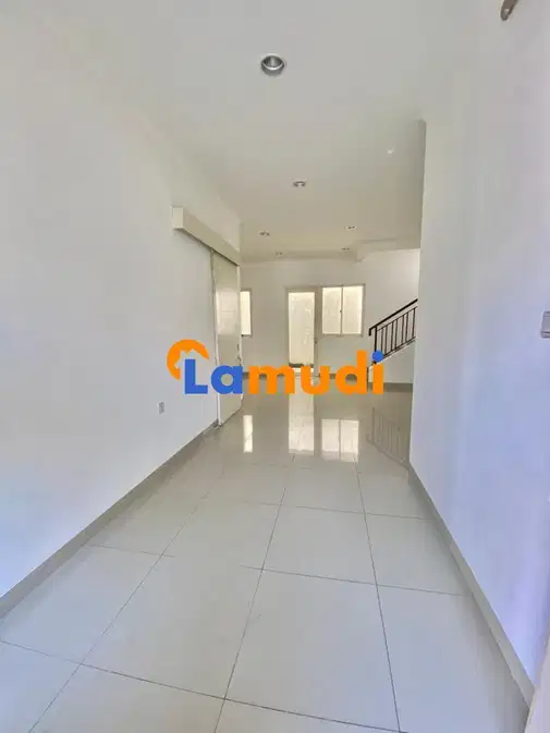 Spacious 4-Bedroom House with Multiple Amenities