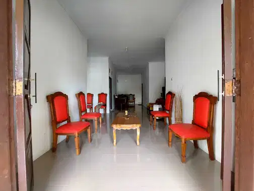 Persada Depok-тегі кең 3 бөлмелі үй