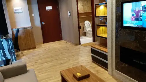 Venetian Tower Luxury Furnished Apartment with City View
