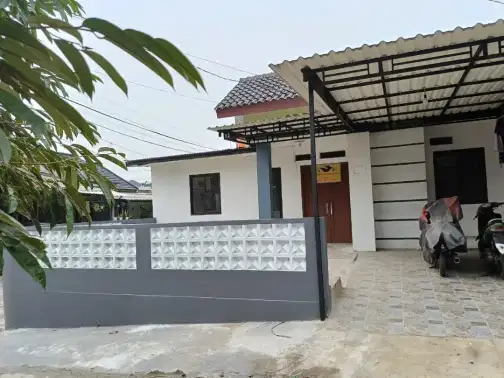 Strategic Location House with Multiple Nearby Facilities