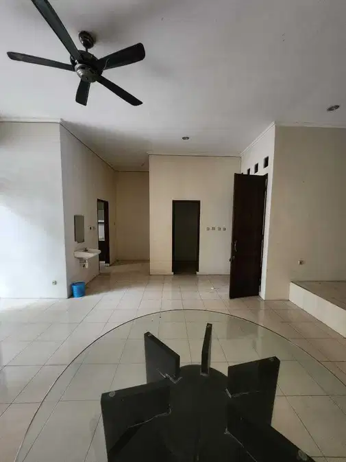 Tanjung Mas Raya-дағы Aneka Tambang-ға жақын 2 қабатты люкс үй