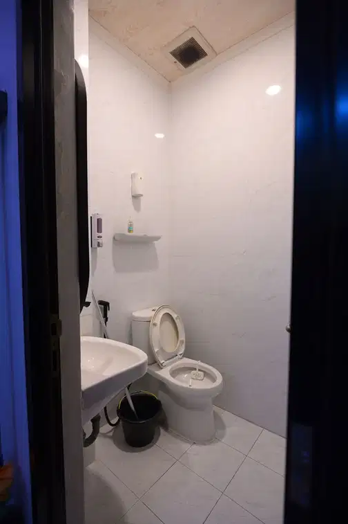 Cluster Alam Suvarna Sutera Rental - Spacious 5+1 Bedroom Property