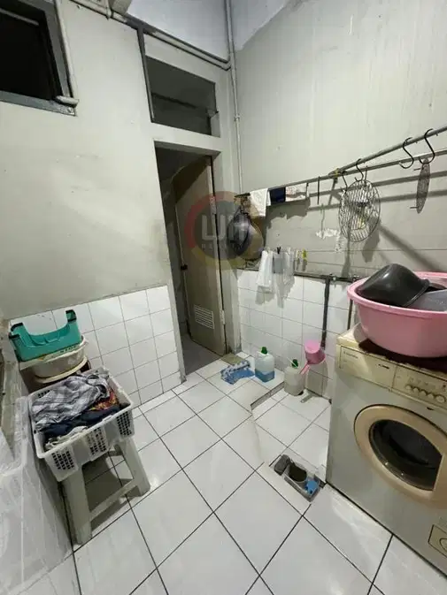 Strategic Location House with 24-Hour Security, Flood-Free Area
