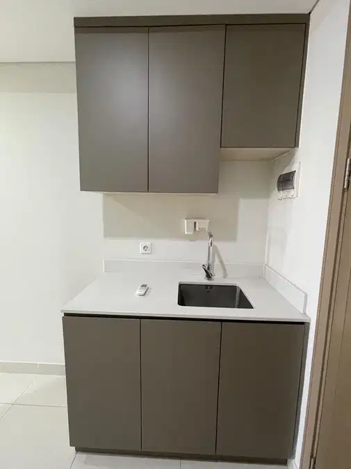 Compact 35m² Unfurnished Apartment